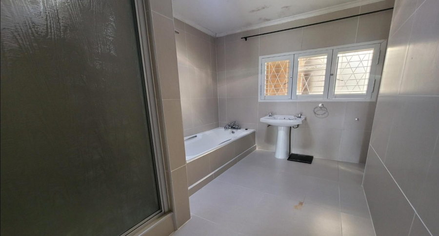 4 Bedroom Property for Sale in Bonnie Doone Eastern Cape